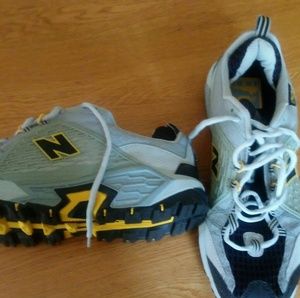 NWOT New balance mens shoes. Size 11 narrow.